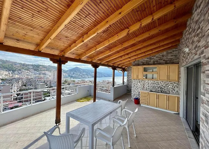 Luxury Penthouse With Seaview Appartamento Sarandë